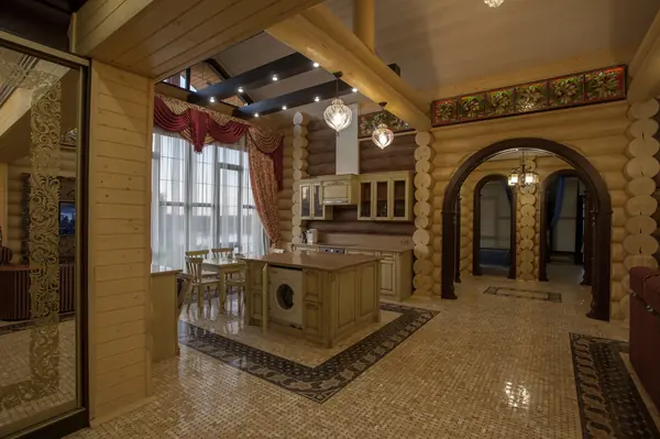 Деревянный загородный дом