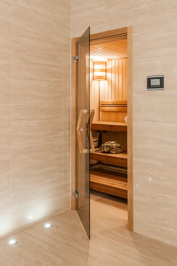 ДОМ НА ХОЛМЕ