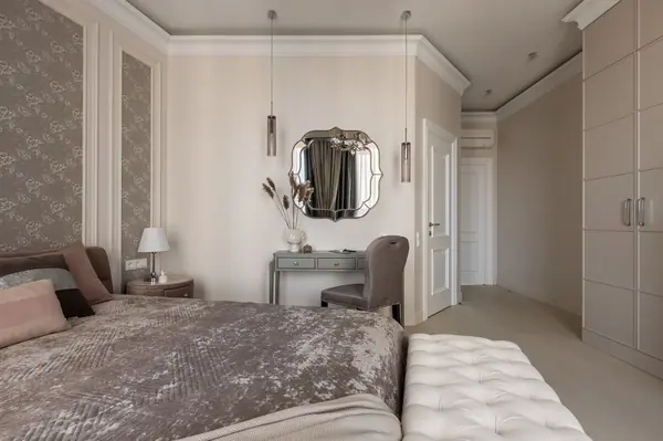 Четырехкомнатная квартира в стиле неоклассика 164 м2