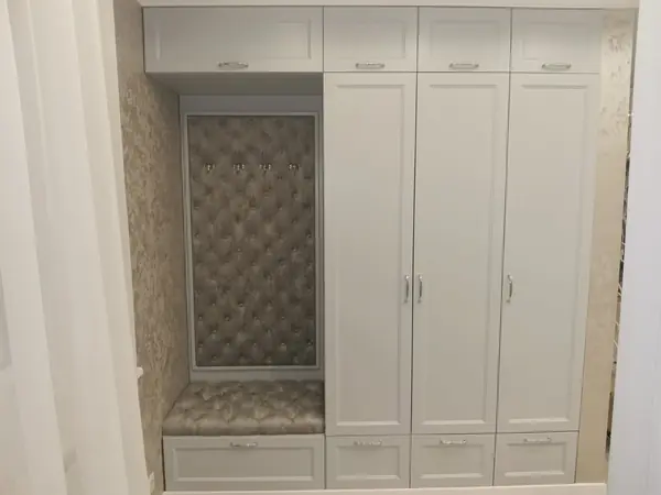 Шкафы в прихожую