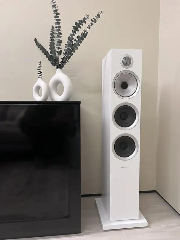 Bowers and Wilkins speaker