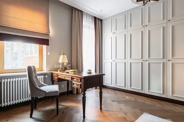 Трехкомнатная квартира на Крестовском острове