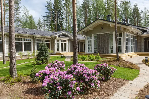 Загородный частный бассейн в поселке Медное озеро