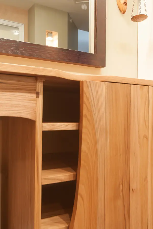 Тумба из массива карагача