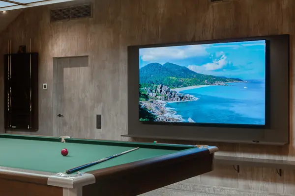 Премиальный телевизор Samsung