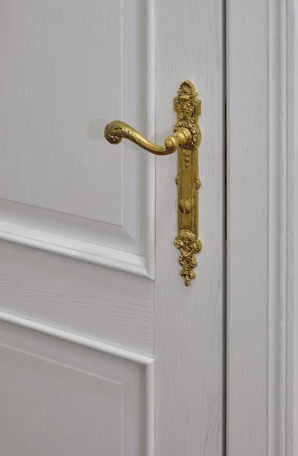 Классический интерьер с Орлеаном в отделке дуб