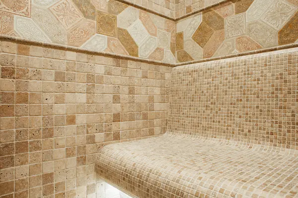 Скамья в хамаме.