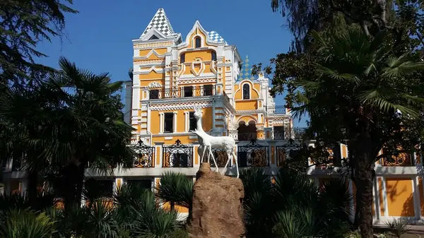 Город Сочи. Проектирование и строительство домов.