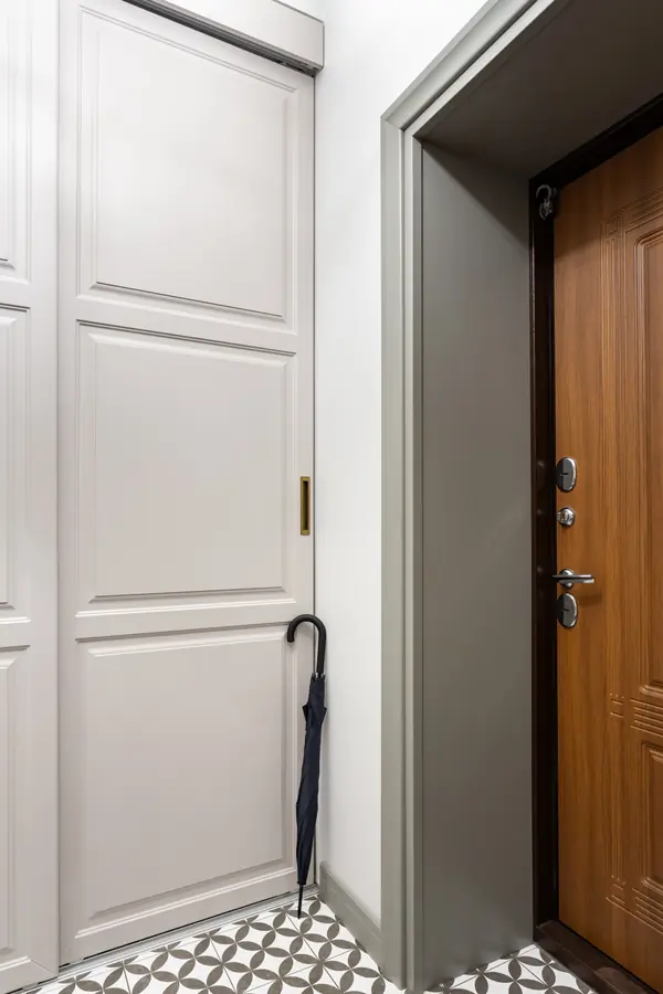 Шкаф в прихожую из мдф пленки