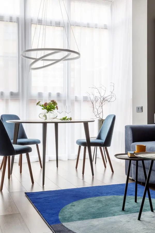 Светлая квартира с яркими акцентами 51 м²