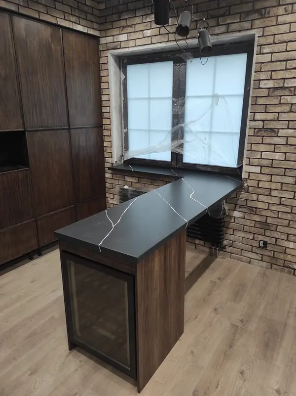 Столешница, стеновая панель, барная стойка-подоконник из кварца