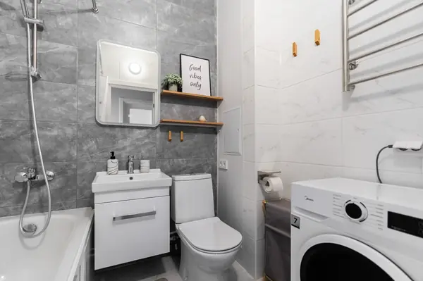 Парадный ансамбль, 2евро, 32м2