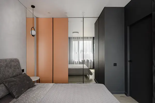 Квартира с гитарой