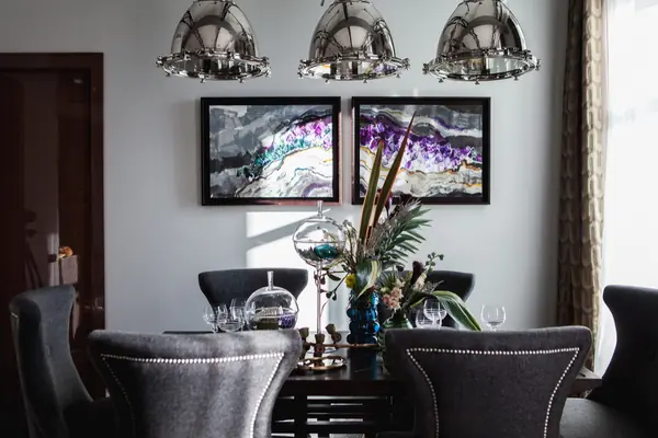 Скромное обаяние буржуа \\ гостиная-кухня