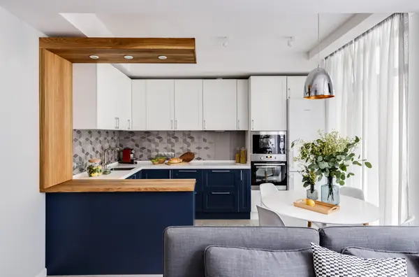 На границе синего