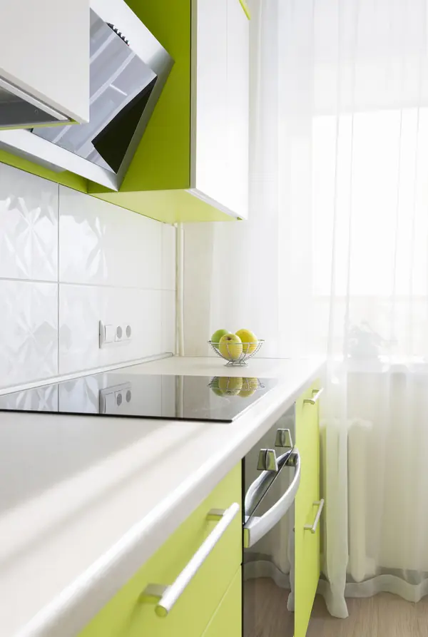 Кухня цвета зеленого яблока