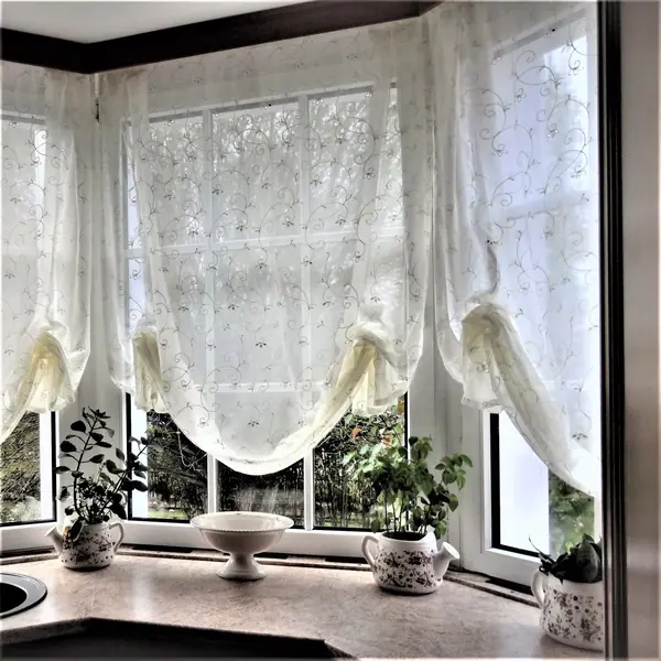 Легкие шторы для кухни