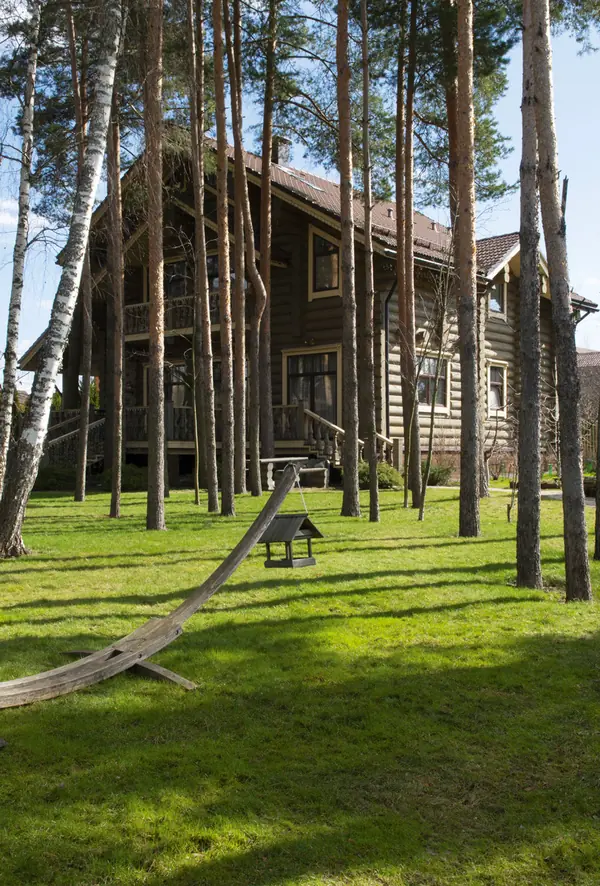 "Лесная усадьба". Новорижское шоссе.