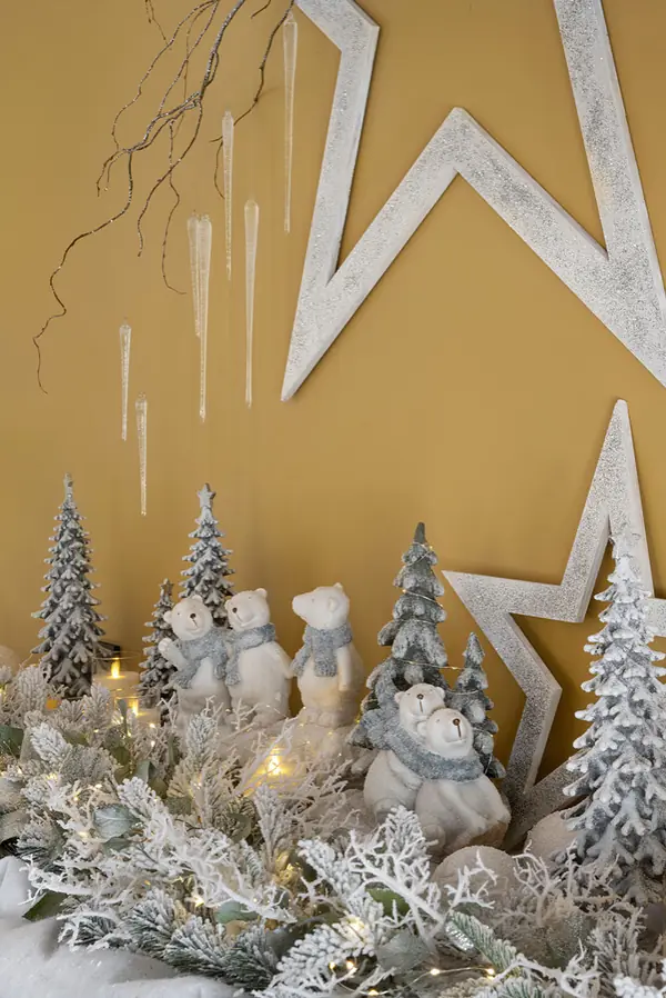 Новогоднее декорирование интерьера