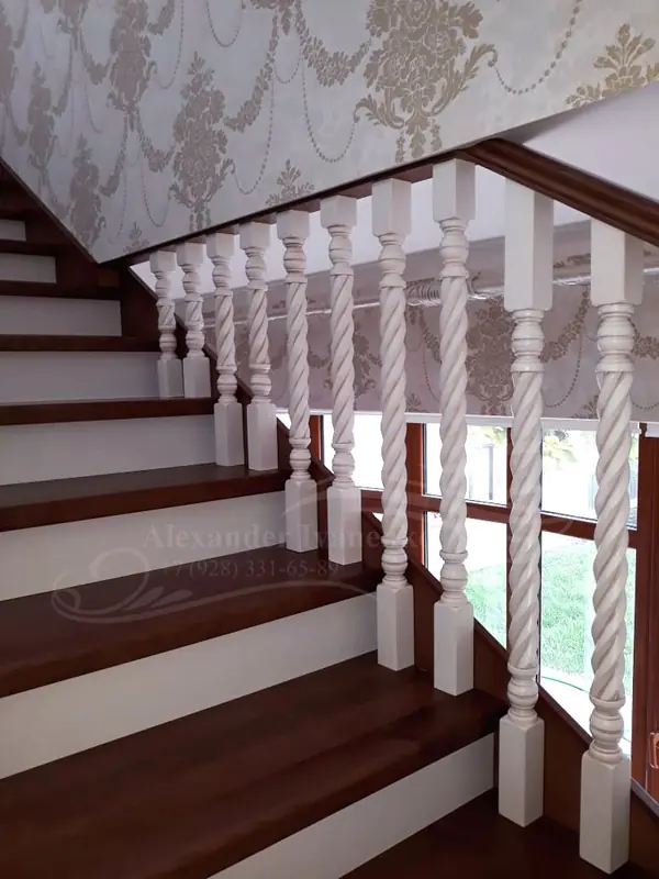 ЛЕСТНИЦА "КРУЖЕВА"