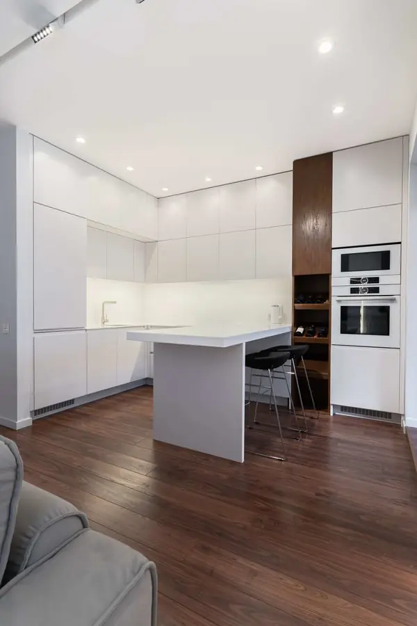 Белоснежная кухня