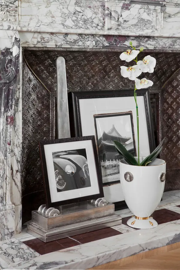 В серой дымке