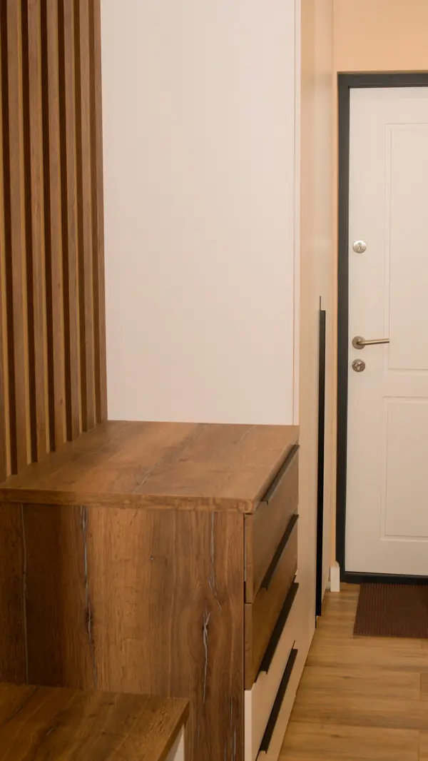 Реализация дизайн-проекта. Интерьер коридора