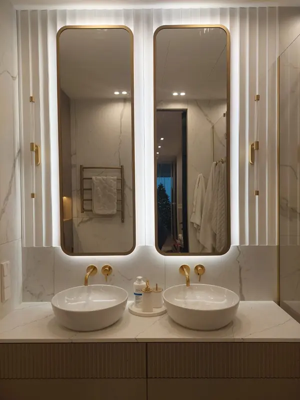 Зеркало с подсветкой