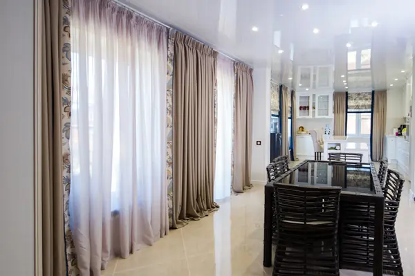 Текстильное оформление кухни-столовой