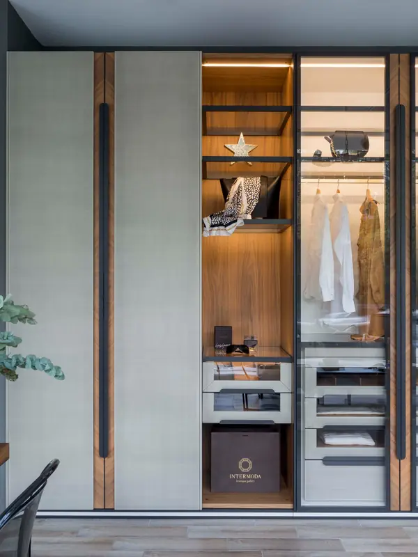 Giulia Novars, Нижний Новгород, ул. Горького 260