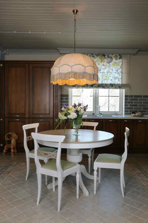 Cказочный бревенчатый дом в Подмосковье