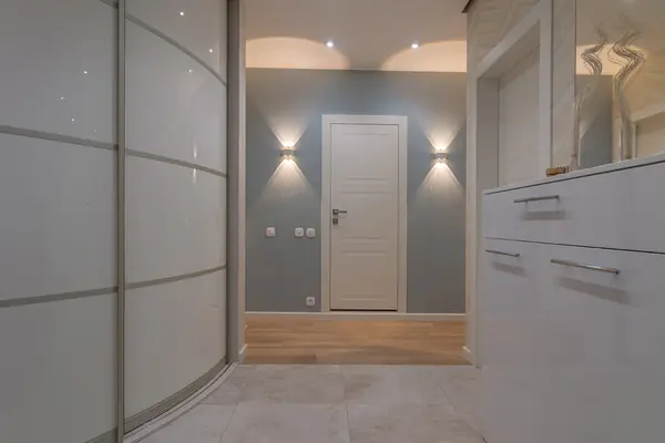 Дизайн четырехкомнатной квартиры в ЖК "Лучи".