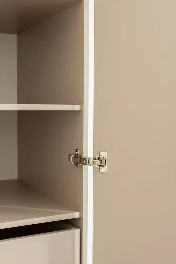 Шкаф в детскую