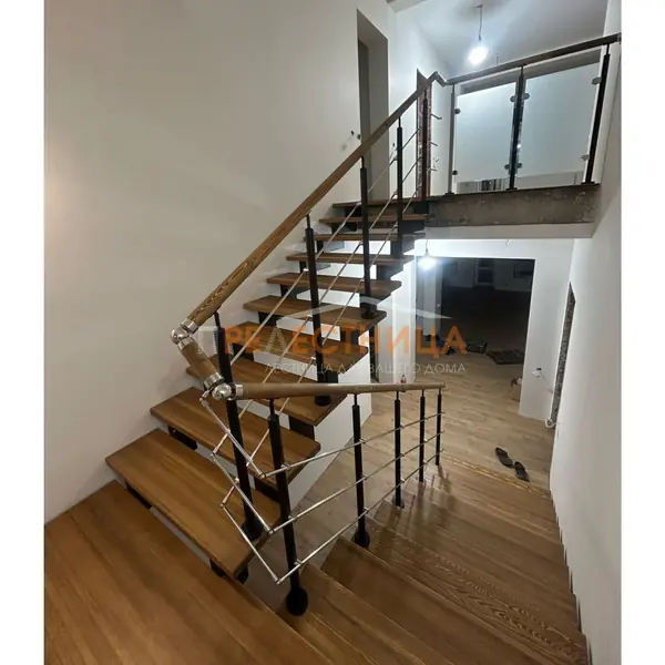 Открытая лестница на двойном косоуре Тандем-36