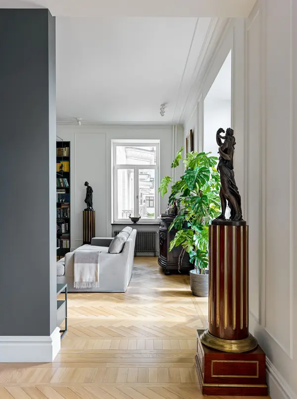 Apartment on Kotelnicheskaya