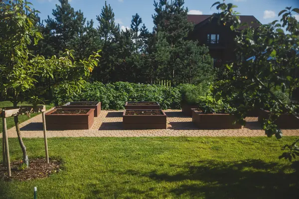 Зеркальное