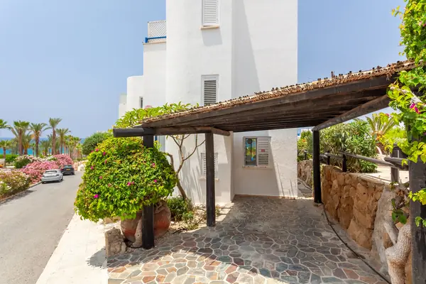 Cozy villa margo by the sea