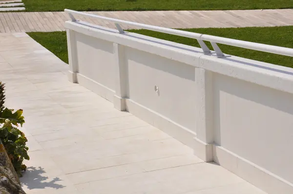 Ландшафтное освещение отеля