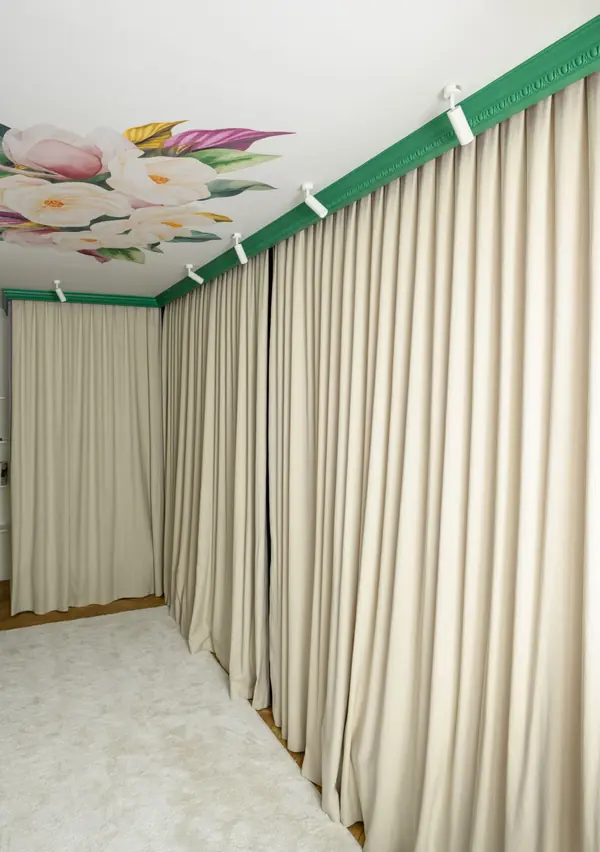 Квартирный вопрос - цветущая магнолия