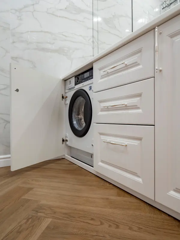 Меблировка санузла в неоклассическом стиле