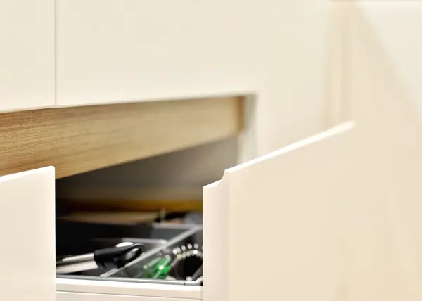 Современная кухня в стиле модерн