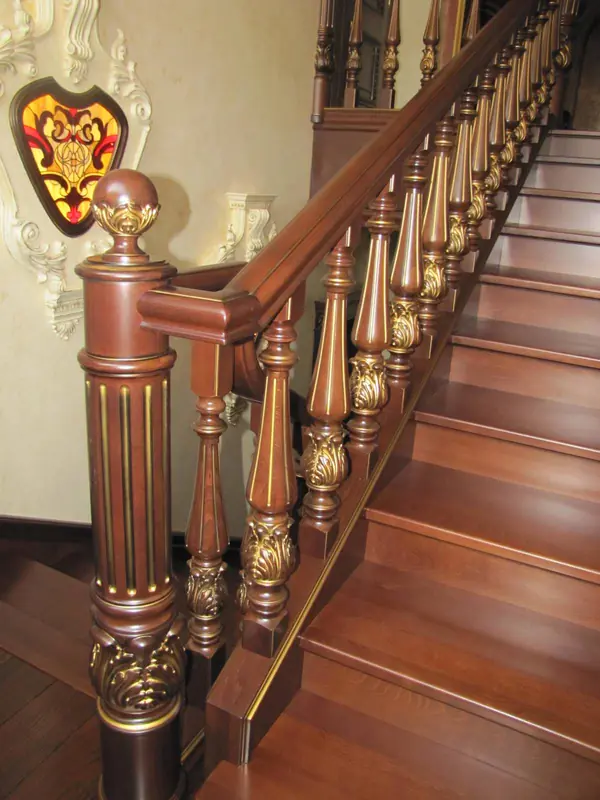 Лестница из дуба