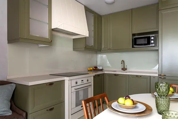 Маленькая квартира с весенними нотками. 38 м2. Серия дома П II-68.