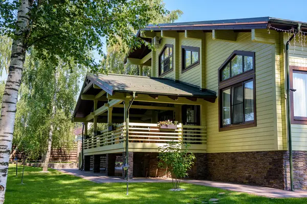 Терраса и дом