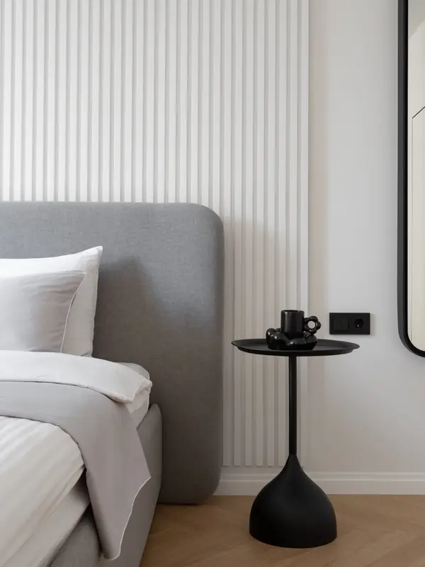 Графичный "Черно-белый" интерьер для студентки архитектурного ВУЗа