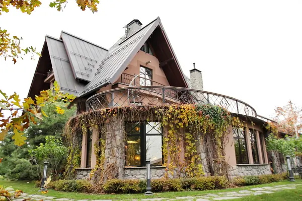 High house whith pool