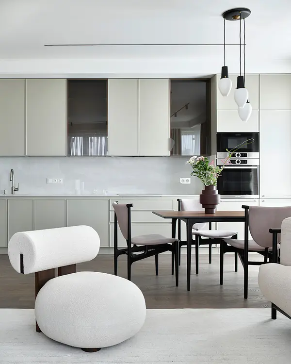 Флористические мотивы в квартире с видом на Москву