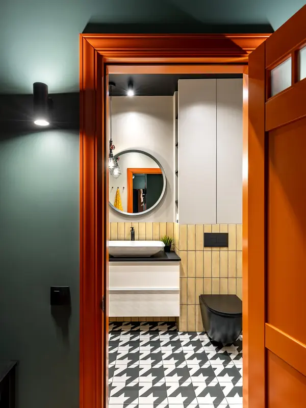 Квартира с голубой кухней и детской с шалашом