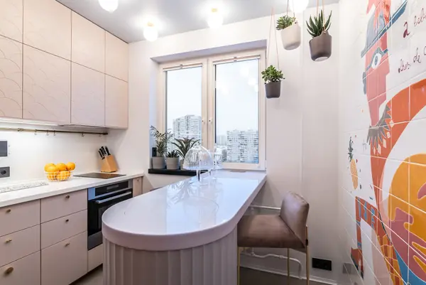 Пластиковые окна с фурнитурой Roto для героев ТВ проекта "Квартирный вопрос"