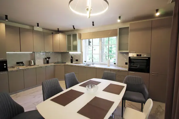 Срубовой коттедж 38 в п.Рощино, Ленинградская обл. Царство-Королевство